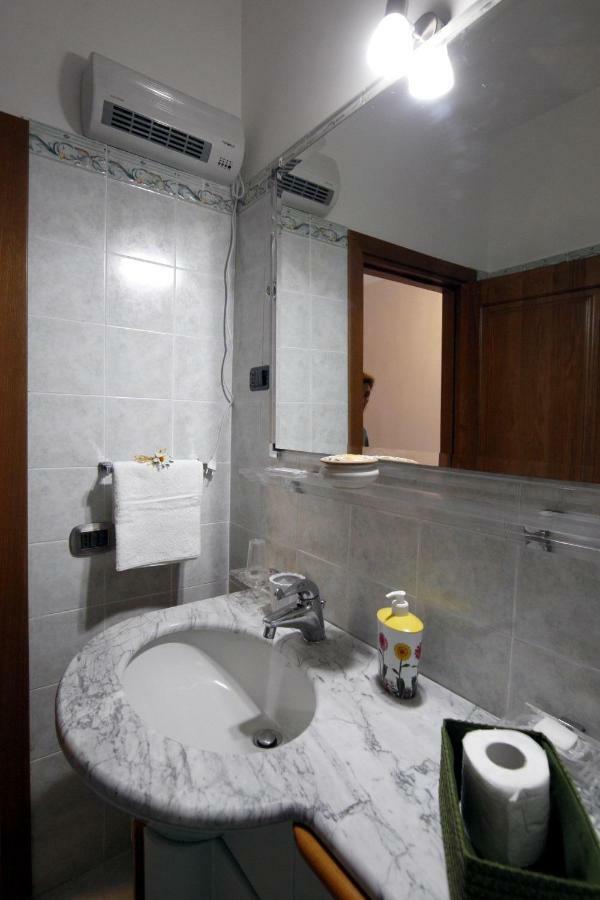 Residenza D'Epoca B&B Celeste Казерта Экстерьер фото